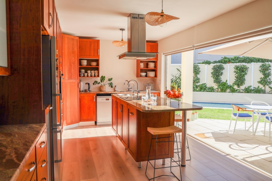 To Let 3 Bedroom Property for Rent in Flamingo Vlei Western Cape